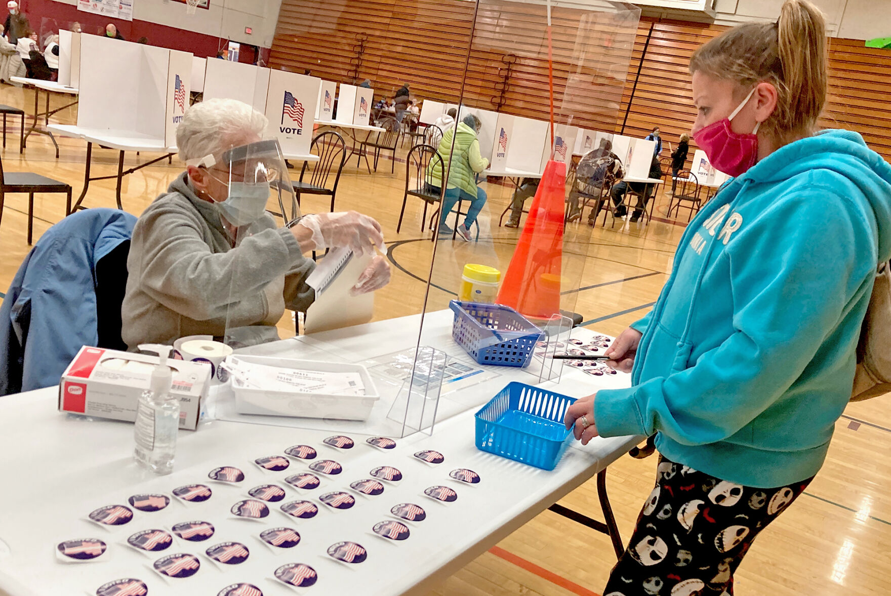 "I voted" sticker official